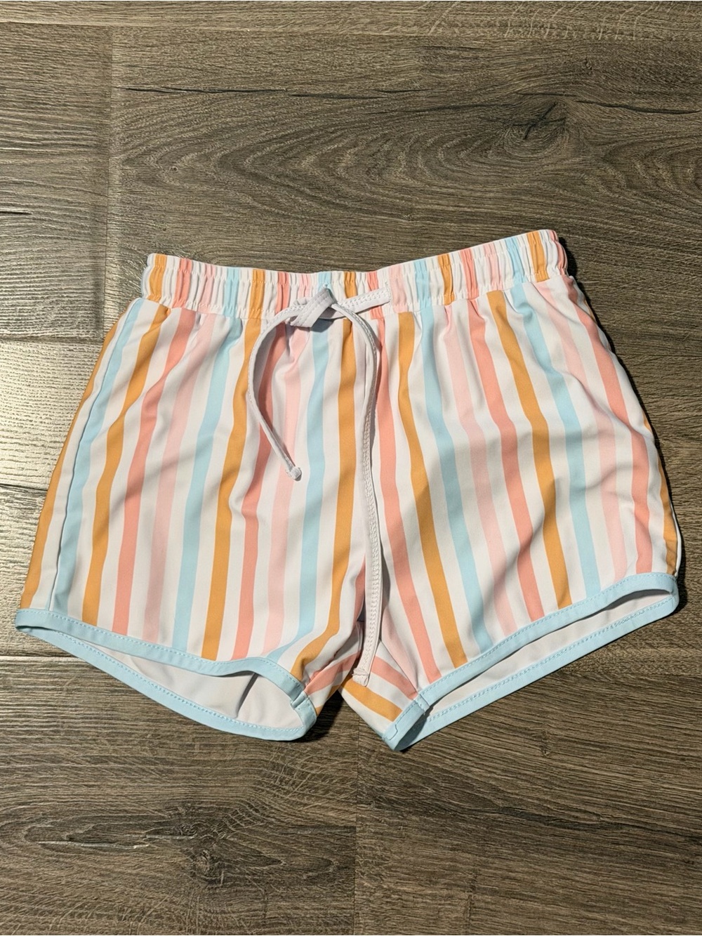 Girl August Boutique Size 7 Stripe Drawstring Shorts with Liner